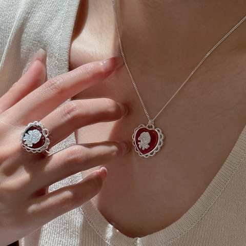 Collar con Colgante de Corazón de Camafeo Rojo de Plata de Ley 925 Vintage para Mujer Gargantilla de Flor en Relieve de Rosa Blanca Joyería de Moda Regalo