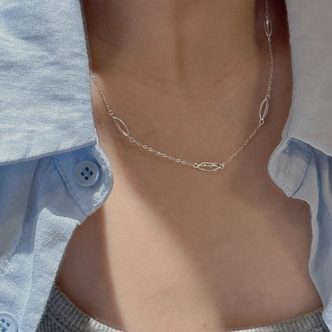 925 Sterling Silver Necklace For Women Retro Minimalist Hollow Oval Geometric Irregular Design Electroplated Clavicle Chain Jewelry