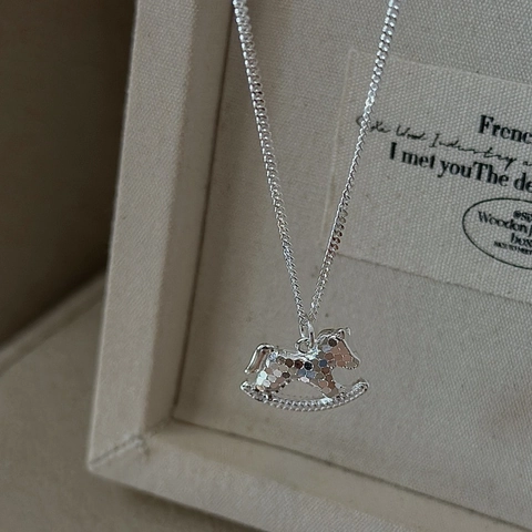 Collana con Ciondolo a Cavallo a Dondolo in Argento Sterling 925 Vintage per Donna Catena Minimalista a Clavicola Gioielli Regalo