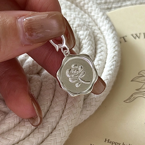 S925 Sterlingsilber Rosenblüte Siegellack Münze Anhänger Vintage Minimalistisch Rose Relief Anhänger Schmuck Für Damen Geschenk