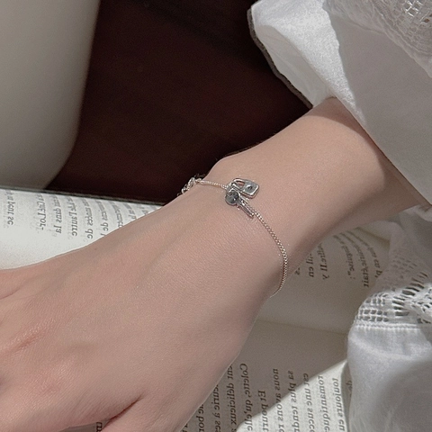 Bracciale con Pendente a Chiave e Lucchetto in Argento Sterling 925 per Donna Gioielli Retrò Minimalisti in Stile Coreano