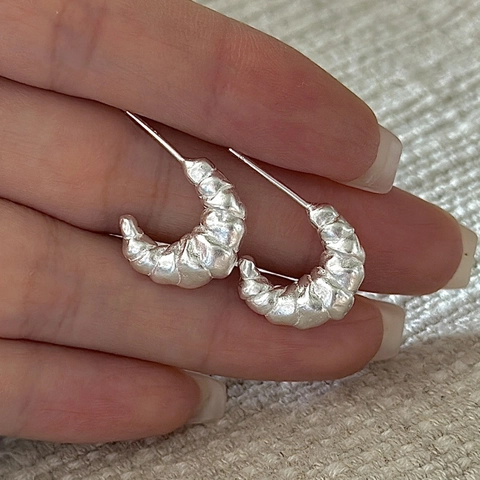 Orecchini a Cerchio Croissant in Argento Sterling 925 Francese Vintage Opaco Arricciato a Forma di C Donna Gioielli Minimalisti