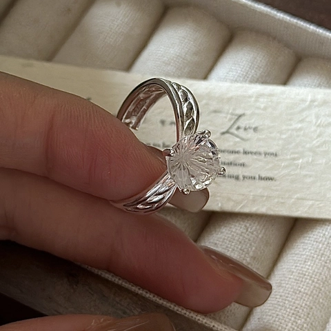 925 Sterling Silver Ring For Women Minimalist Adjustable Open Ring Leaf Textured Braided Band Clear Rhinestone Solitaire Jewelry