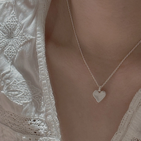 Collar con Colgante de Corazón de Plata de Ley 925 Minimalista para Mujer Cadena de Clavícula Chapada en Oro Plata Mate