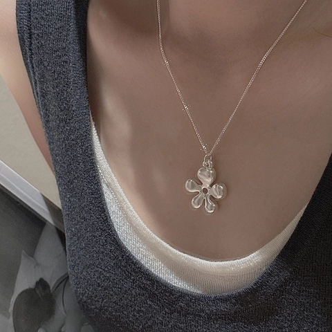 S925 Sterling Silver Hollow Flower Pendant Necklace For Women Retro Minimalist Korean Style Clavicle Chain Jewelry Gift