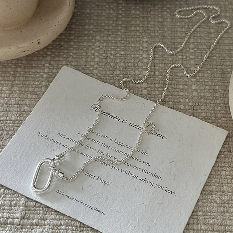 925 Sterling Silver Minimalist Geometric Oval Buckle Necklace For Women Vintage Korean Style Shiny Electroplated Clasp Jewelry