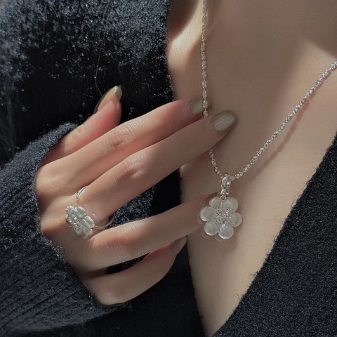 Collana Con Ciondolo a Fiore in Argento Sterling 925 per Donna Minimalista Coreano Texture Spazzolata Strass Gioielli