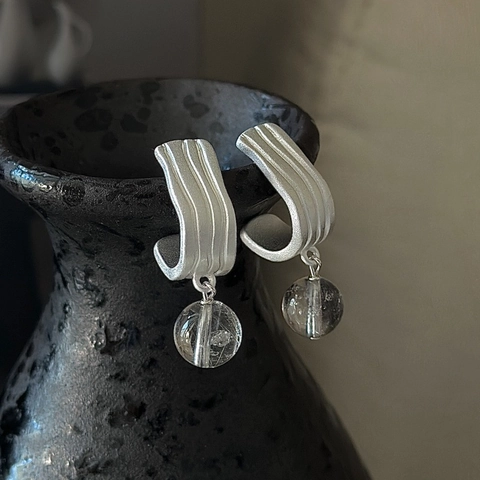 Vintage 925 Sterling Silver Matte Wave Stud Earrings Korean Style Minimalist Clear Crystal Bead Drop Earrings For Women Niche Design Jewelry