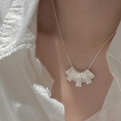 S925 Sterling Silver Brushed Geometric Fan Pendant Necklace Niche Design Vintage Texture Clavicle Chain For Women Jewelry Gift