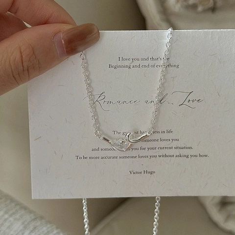 925 Sterling Silver Knotted Wave Pendant Necklace For Women Elegant Waterdrop Rhinestone S925 Silver Chain Clavicle Jewelry Gift