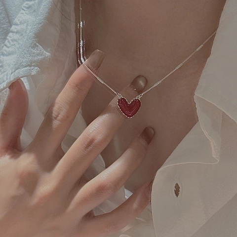 Collana con Ciondolo a Cuore Rosso in Argento Sterling 925 Stile Coreano Minimalista Catena per Clavicola in Smalto Regalo di Capodanno per Gioielli da Donna