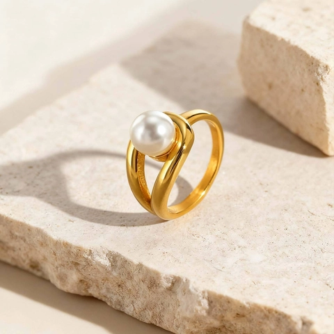 Anello da Donna in Acciaio Inossidabile con Perla Artificiale Elegante Placcato Oro Minimalista Gioielli Classici Regalo