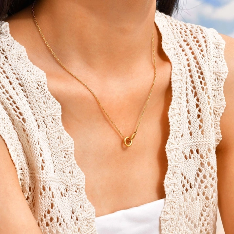 Minimalist Stainless Steel Double Interlocking Ring Pendant Necklace For Women Gold Plated Twisted Circle Geometric Chain Fashion Jewelry