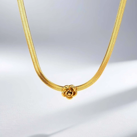 Minimalistische Roestvrijstalen Ketting met Rozenhanger voor Dames Vergulde Slangenketting Chic Sieraden Accessoire Cadeau
