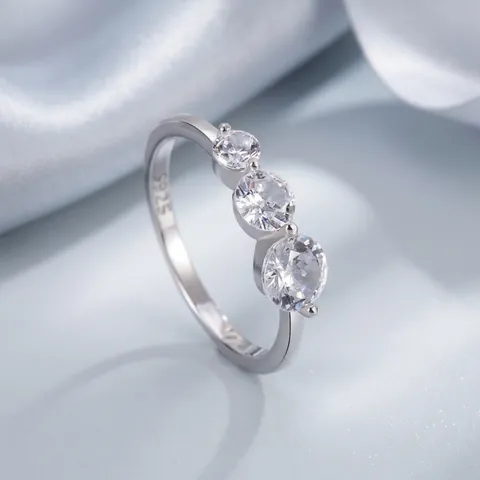 925 Sterlingsilber Drei-Stein-Zirkonia-Ring Für Damen Eleganter Minimalistischer Weißgold Gold Plattierter Eingelegter Schmuck Ring
