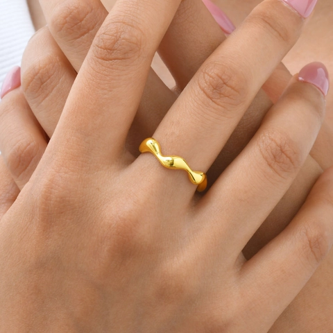 Minimalist Stainless Steel Irregular Wave Ring For Women Gold Plated Undulating Geometric Fashion Jewelry Finger Ring