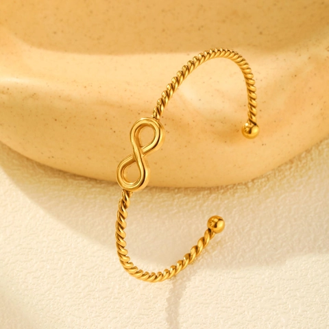 Minimalistischer Edelstahl 18K Vergoldet Gedrehtes Seil Unendlich Armreif Für Damen Trendy Mode Schmuck Armband