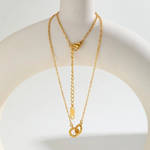 Minimalistische Roestvrijstalen Ketting Met Ineengrijpende Dubbele Ring Hanger Voor Dames Vergulde Twisted Circle Sieraden