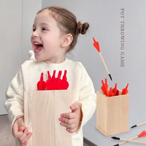 Traditional Chinese Wood Pitch-pot Game Set Educational Interaction Toy For Kids Adult Square Wooden Pot With Red Feather Arrows Indoor Outdoor Game