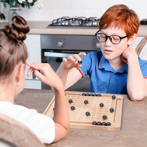 Gioco da Tavolo Magnetico in Legno Scacchi a Induzione Allenamento Logico Educativo per Bambini Adulti Giocattolo di Famiglia