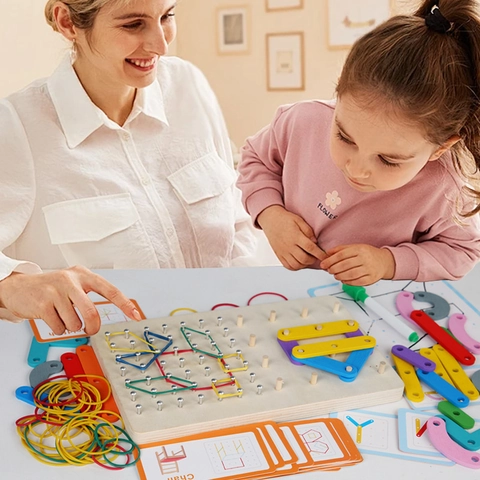 Hölzernes Geobrett Grafisches Matrix Puzzle Montessori Lernspielzeug Für Kinder Geometrische Formen Array Block Frühes Lernen