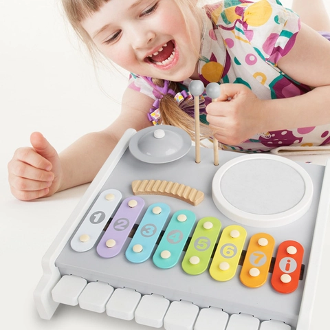 Stazione Musicale Multifunzionale in Legno Giocattolo Pianoforte Xilofono Batteria per Bambini Giocattolo per l'Educazione Musicale