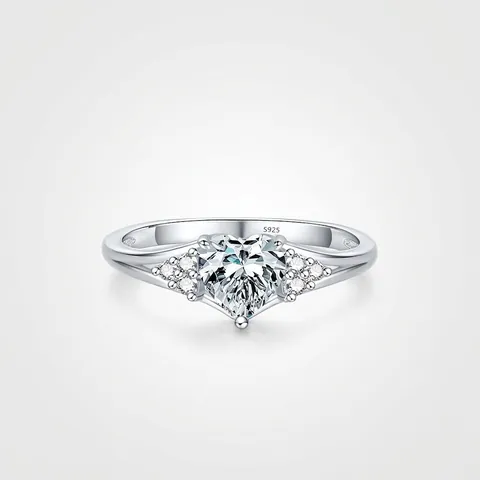 Luxury 925 Sterling Silver Heart Zirconia Ring For Women Exquisite Simulated Diamond Inlaid Heart Shaped Band Jewelry Finger Ring