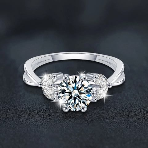 Anillo de Plata de Ley S925 con Flor de Moissanita de Lujo Color D Flor en Flor Joyas de Boda con Certificado GRA