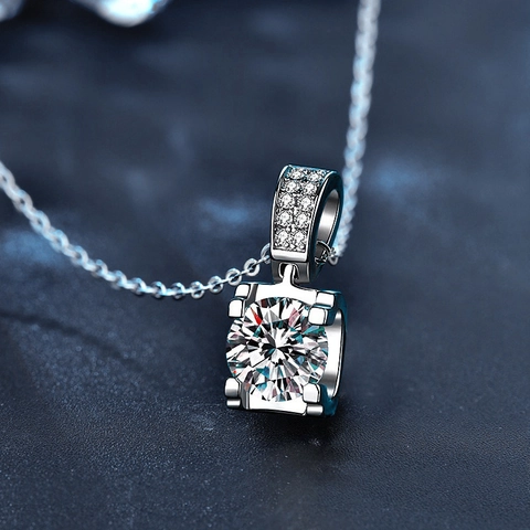 925 Sterling Silver Moissanite Necklace For Women Classic Four-Claw Bull Head Pendant Necklaces With D Color Moissanite Jewelry
