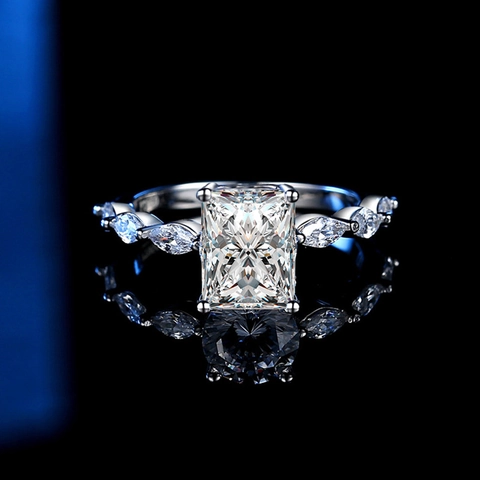 Anillo de Moissanita Corte Rectangular de Lujo Plata de Ley 925 Banda de Compromiso para Mujer Joyería de Moda