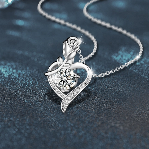 925 Sterling Silver Heart Rose Pendant Necklace For Women Moissanite Center Stone Rhinestone Accents High-End Neck Jewelry