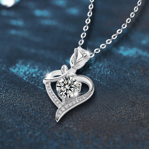 925 Sterling Silver Heart Rose Pendant Necklace For Women Moissanite Center Stone Rhinestone Accents High-End Neck Jewelry