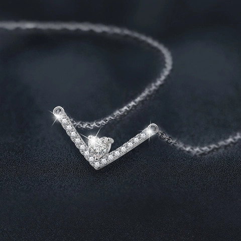 S925 Sterling Silver V Shaped Heart Moissanite Pendant Necklace For Women Luxury Dainty Clavicle Chain Jewelry Gift