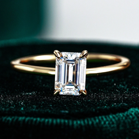 Anillo de Plata de Ley 925 Con Moissanita de Corte Esmeralda Chapado en Oro 18K Incrustación de Cuatro Garras Circonia Para Mujer