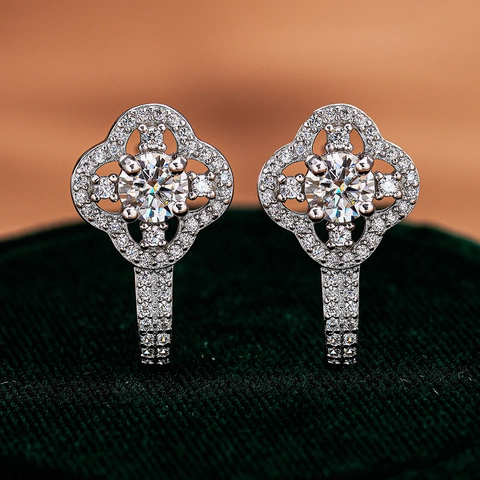 925 Argento Sterling Quadrifoglio Orecchini a Bottone Moissanite Zirconia Intarsiato Gioielli per Donna Matrimonio Regalo