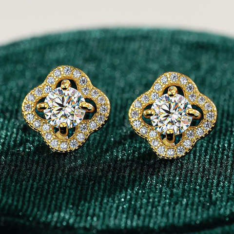 Lussuosi Orecchini a Bottone Quadrifoglio in Argento Sterling 925 Moissanite Placcati Oro Zirconia Orecchini Fiore Gioielli Donna