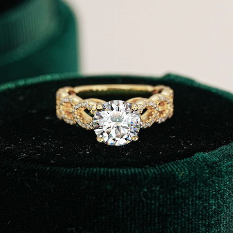 Luxus 925 Sterlingsilber Moissanit Ring Unendlichkeit Design 18K Vergoldet Vier-Zinken Hochzeit Fingerring Für Damen