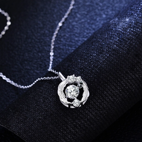 925 Sterlingsilber Moissanit Tanzender Stein Halskette Für Damen Rundes Hohles Anhänger Mit GRA Zertifikat Eleganter Schmuck