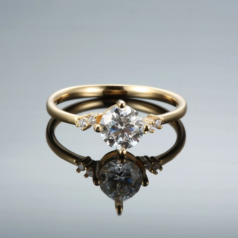 Lussuoso Anello a Corona in Argento Sterling 925 1 Carato Moissanite Zirconia per Donna Stile Principessa Placcato Oro Champagne Intarsiato Gioielli Regalo