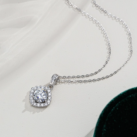Collana con Pendente in Moissanite in Argento Sterling S925 Design Halo a Taglio Brillante Rotondo per Donna Gioielli di Lusso