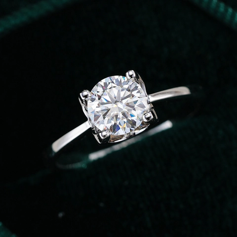 Classic 925 Sterling Silver Moissanite Ring For Women Sparkling Round Moissanite Rhinestone Wedding Engagement Finger Ring Jewelry Gift