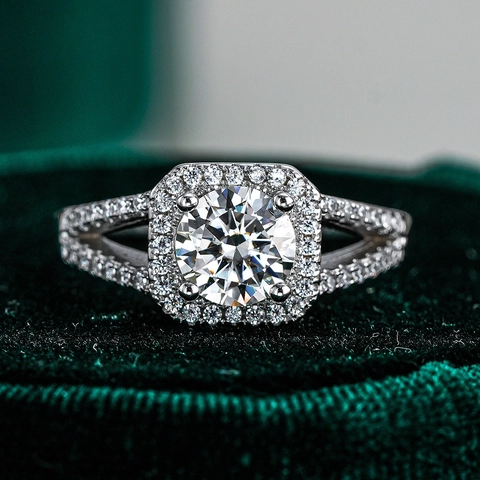 Luxuriöser S925 Sterlingsilber Moissanit Ring Quadratisches Halo Geteilte Ringschiene Rundschliff Funkelnder Hochzeit Verlobungsschmuck Für Damen