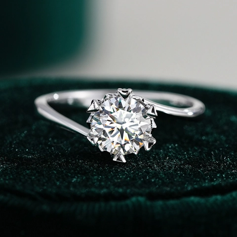 Klassischer 925 Sterlingsilber Moissanit Ring Für Damen Sechs-Krallen-Krone Verdrehtes Band Schneeflocke Verlobung Hochzeit Schmuck