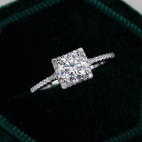 925 Sterlingsilber Moissanit Ring Quadratischer Halo Vier-Krallen Verlobungsring Für Damen Minimalistisch Inlaid Strass Schmuck