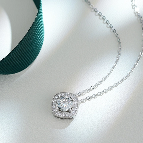 925 Sterlingsilber Moissanit Halskette Für Damen Quadratischer Halo Anhänger Halskette Luxus Strass Eleganter Schmuck Geschenk