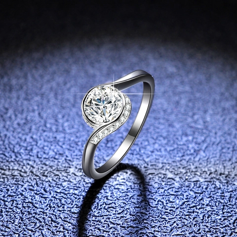 925 Sterlingsilber Moissanit Ring Für Damen 1 Karat D Farbe Zirkonia Eingelegte Krone Gedrehtes Band Verlobung Hochzeit Schmuck