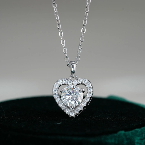 925 Sterling Silver Heart Pendant Necklace 1 Carat Moissanite Zirconia Inlaid Jewelry Romantic Gift For Women Box Chain
