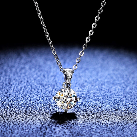 925 Sterling Silver 1 Carat Moissanite Zirconia Pendant Necklace For Women Classic Four Prong Solitaire Moissanite Necklace