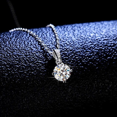 925 Sterling Silver 1 Carat Moissanite Zirconia Pendant Necklace For Women Classic Four Prong Solitaire Moissanite Necklace