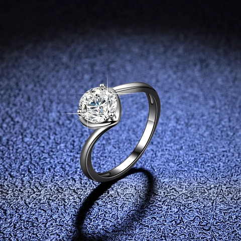 925 Sterling Silver Heart Shape Moissanite Zirconia Ring For Women Elegant D Color Diamond Ring Fashion Jewelry Gift